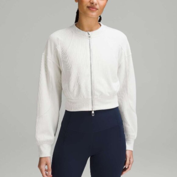 Lululemon Ribbed Softstreme Cropped Jacket Size 6 Bone - Picture 1 of 5